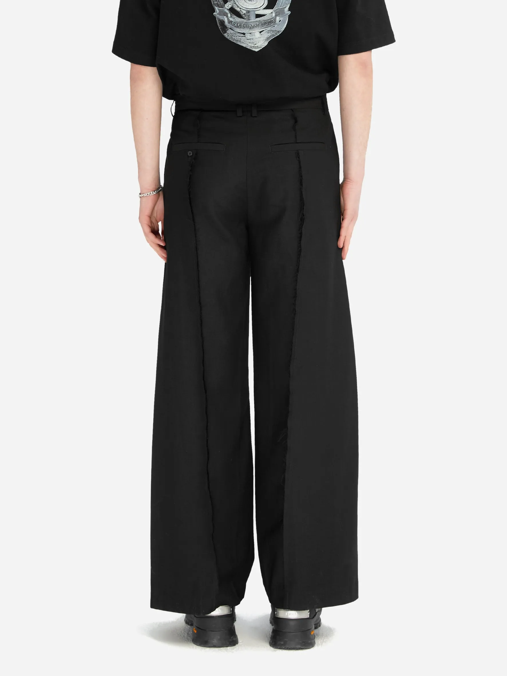 005 - Volumetric Wide-Leg Trousers