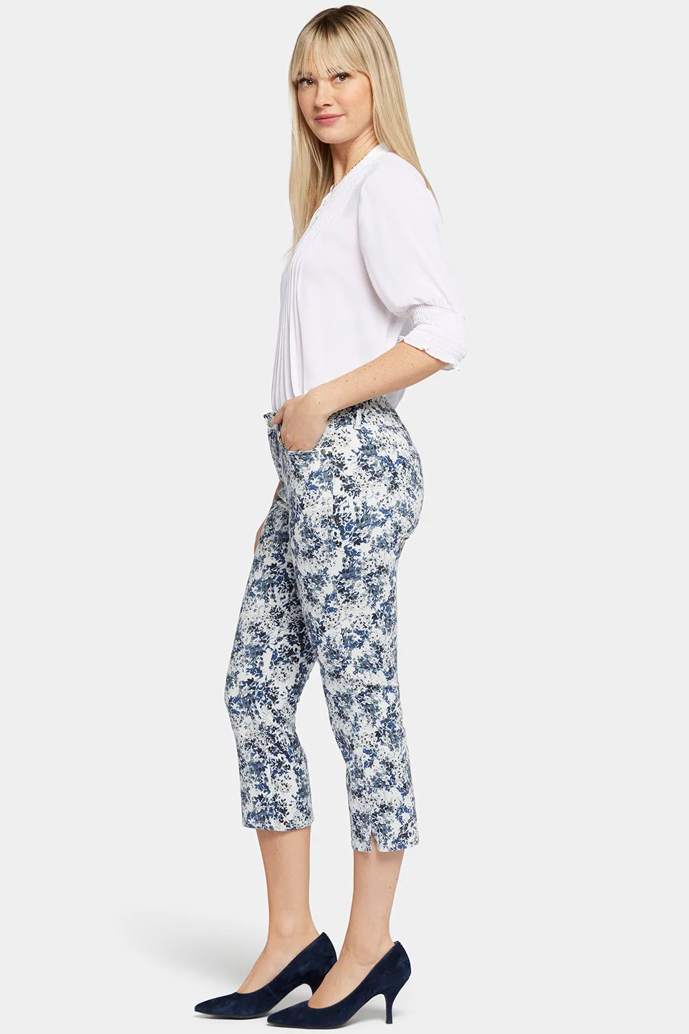 Chloe Capri Jeans In Petite - Forest Lagoon