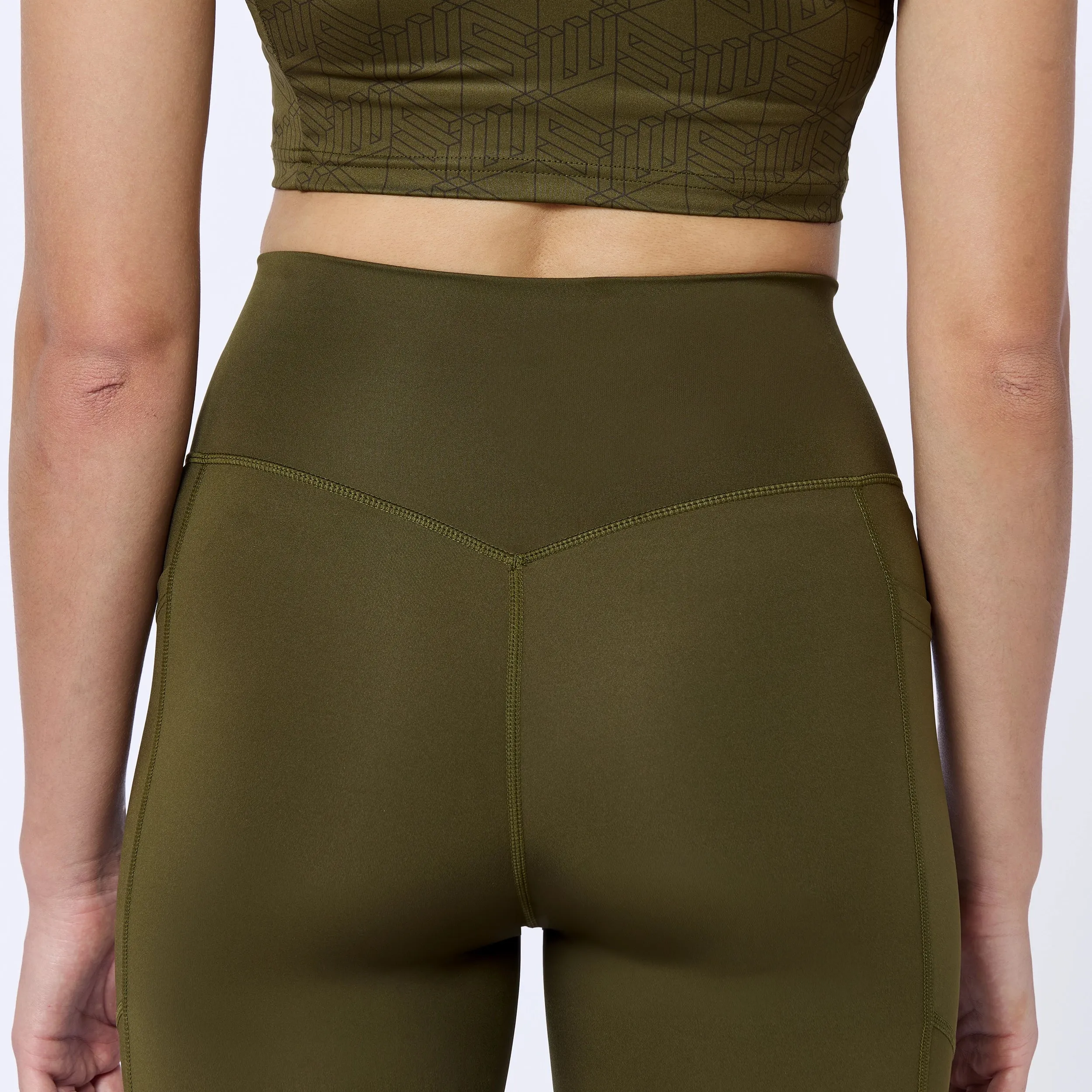 Essential ACT Leggings 27" 2.0 - Dark Olive