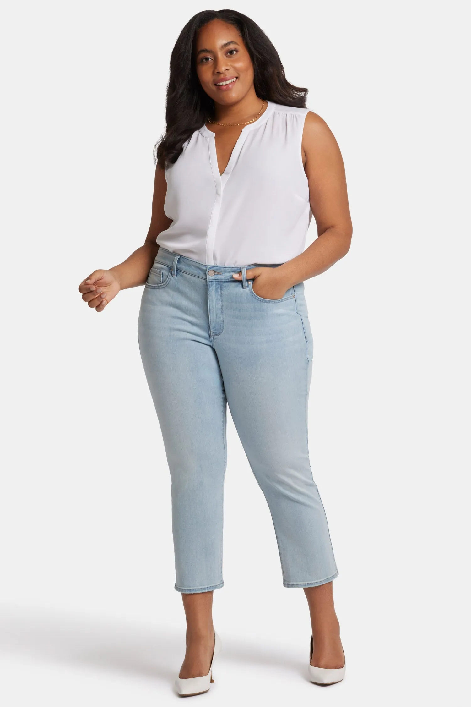 Marilyn Straight Ankle Jeans In Plus Size - Mykonos