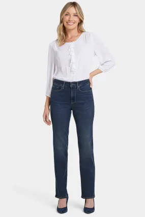 Marilyn Straight Jeans In Petite - Presley