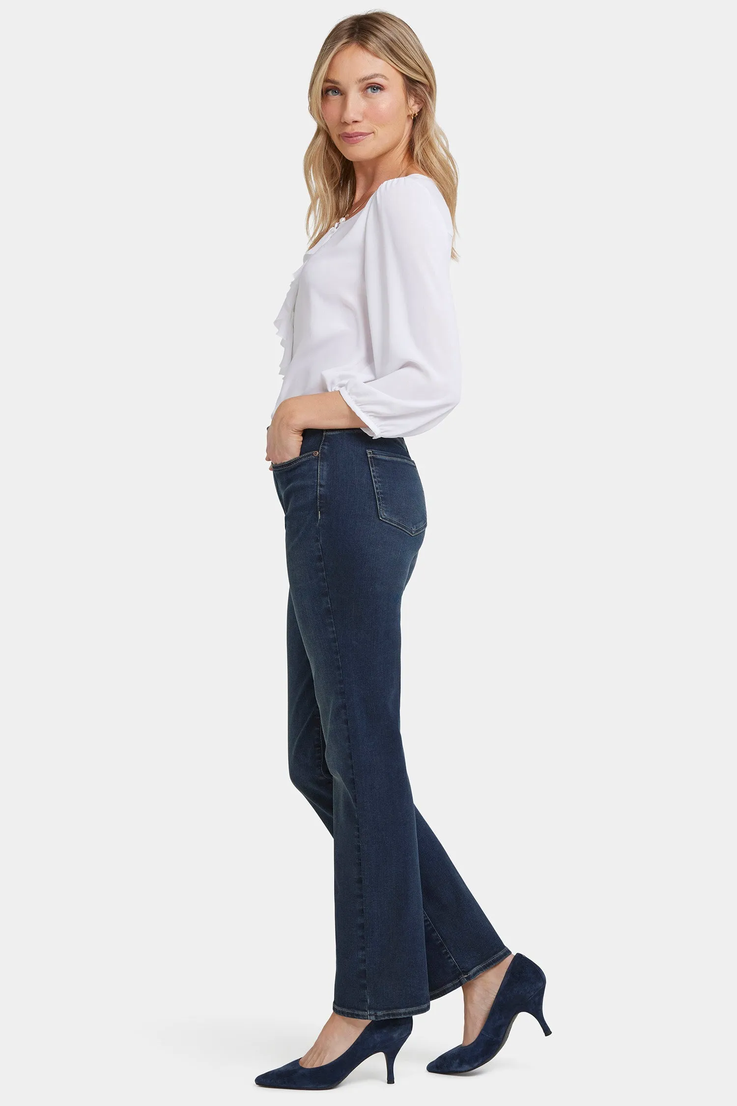 Marilyn Straight Jeans In Petite - Presley