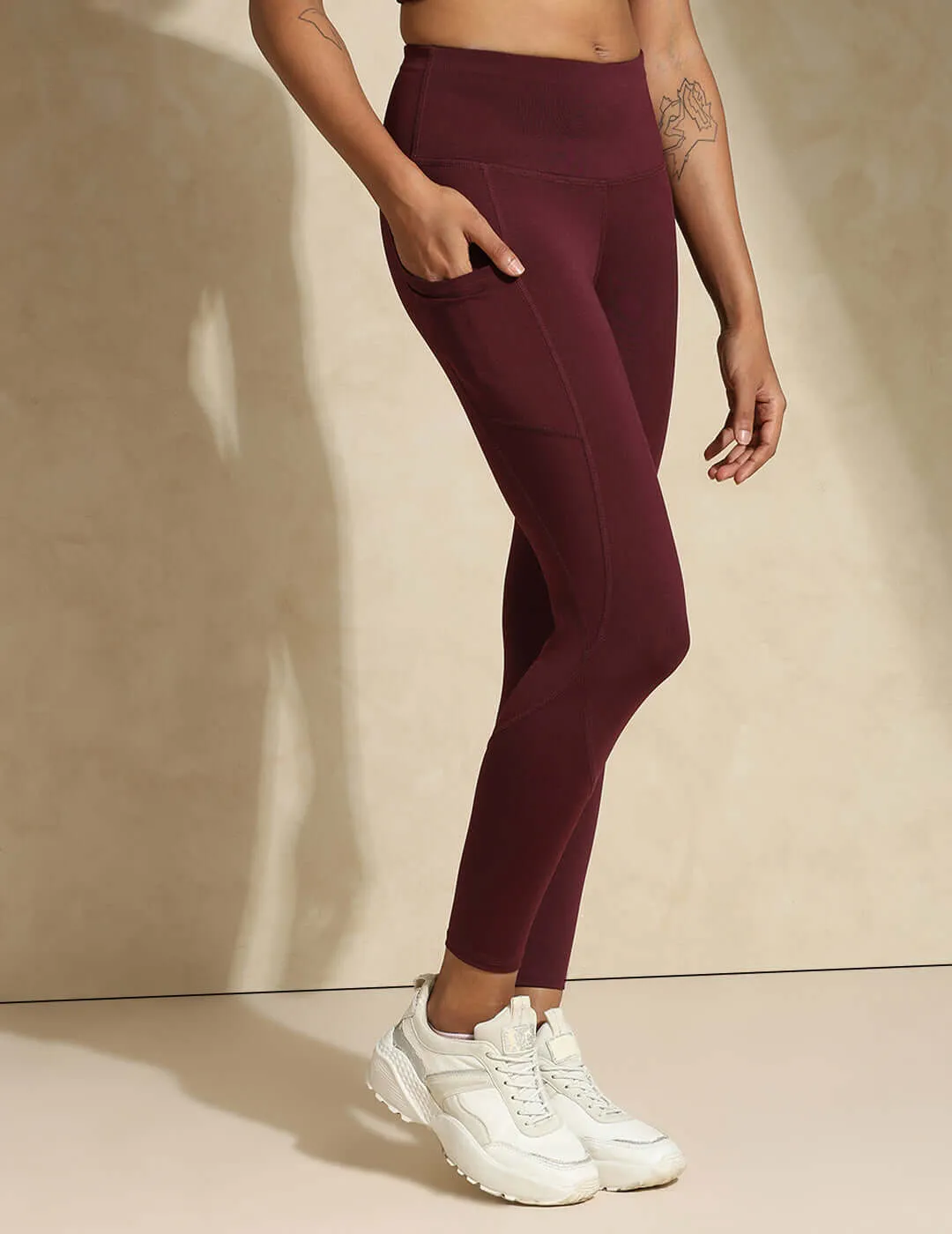 Plum High Impact Action Bra & Aura Leggings