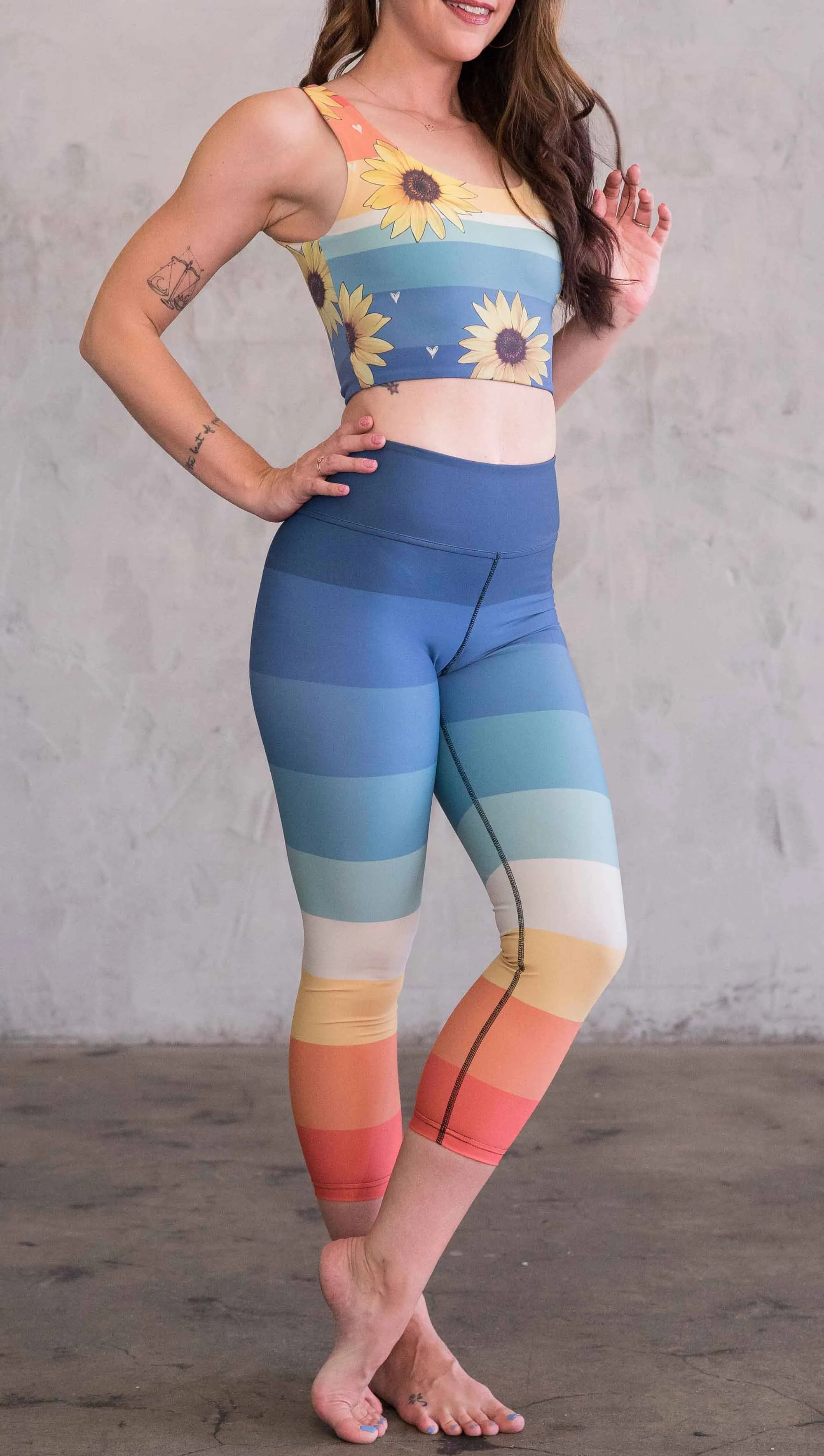 Vintage Rainbow - Triathlon Capri Leggings